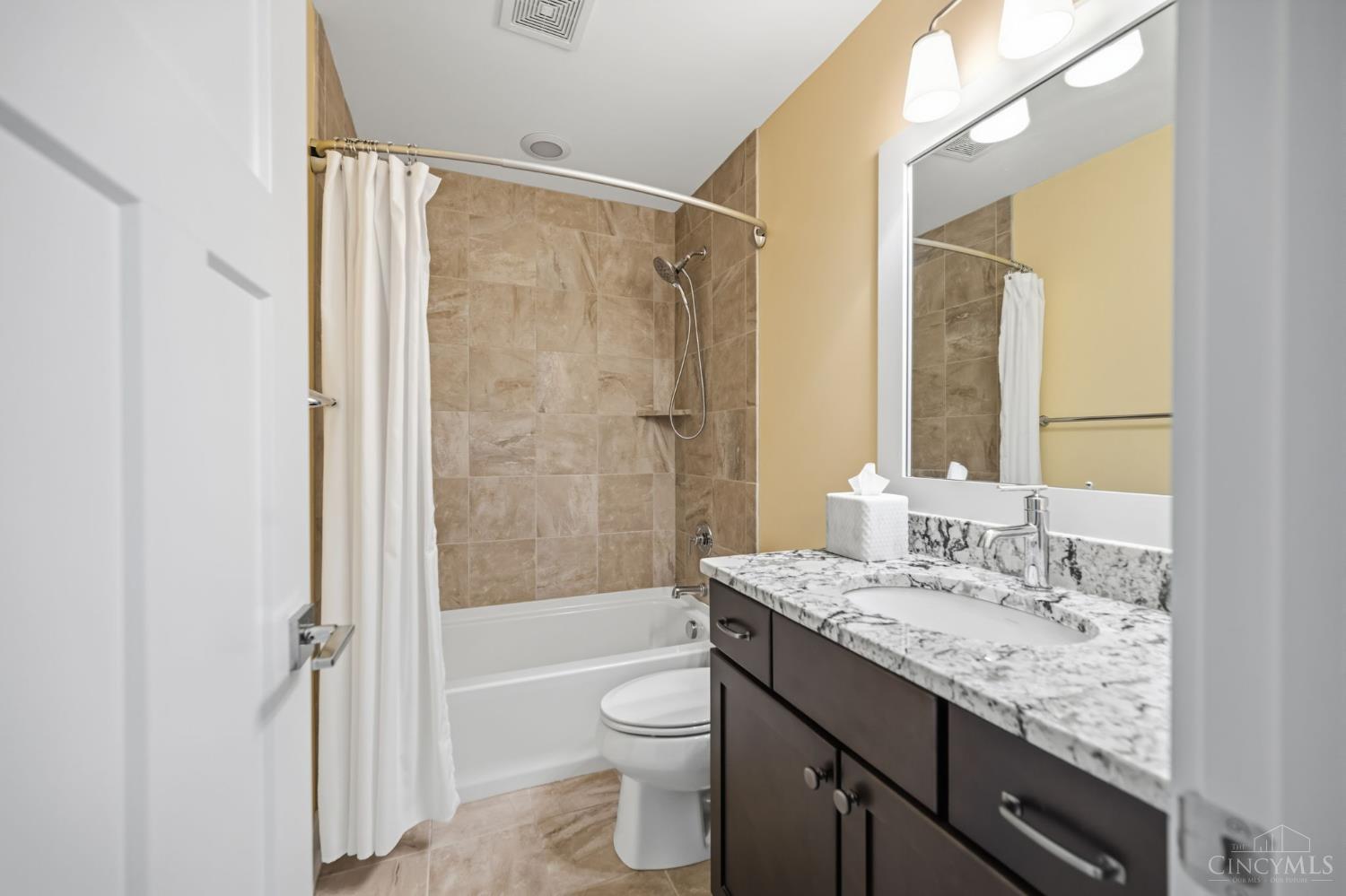 7549 Cooper Road, Montgomery, OH, 45242 — photo 34