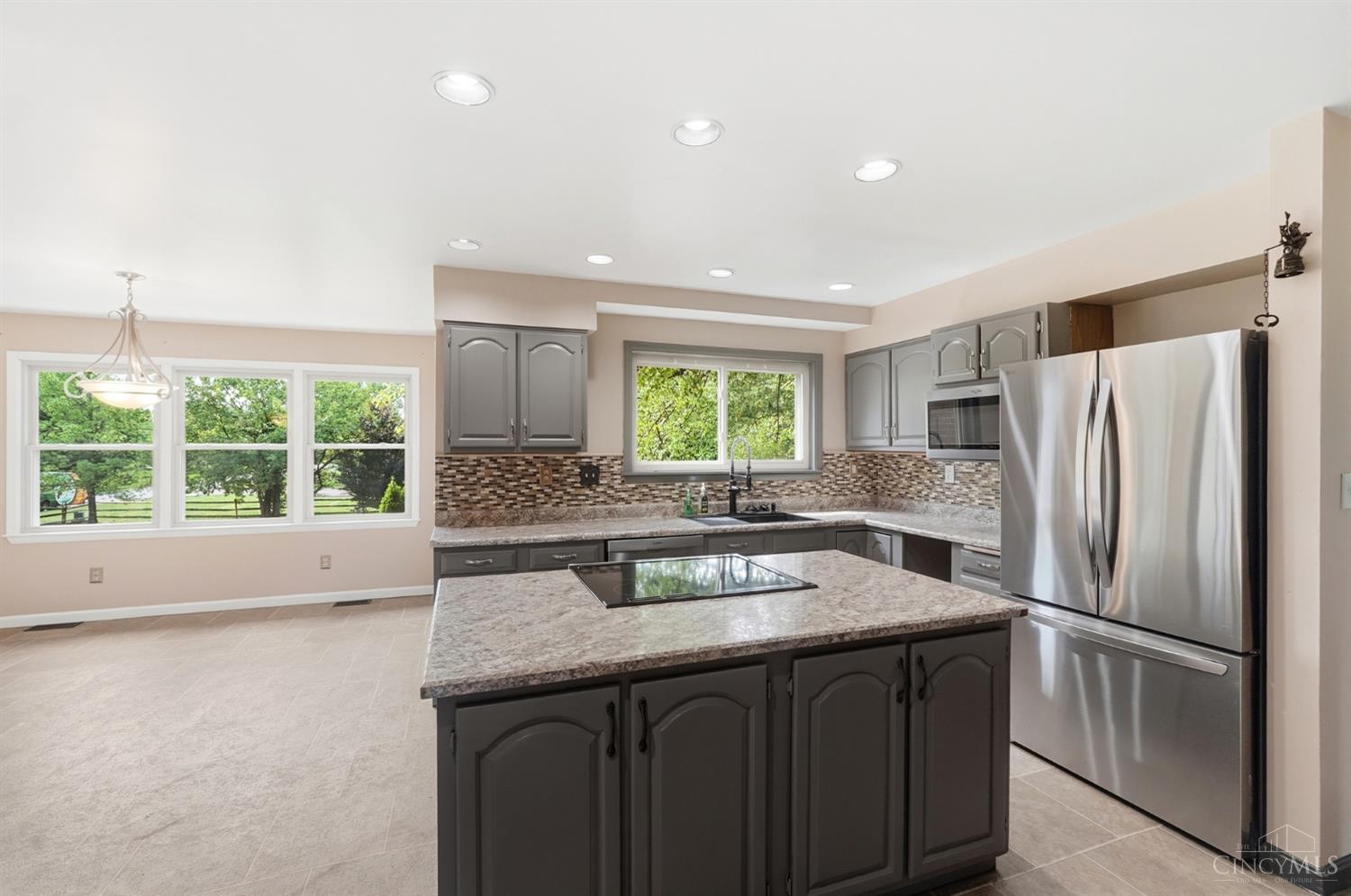 6315 Gem Stone Drive, Liberty Twp, OH, 45044 — photo 12