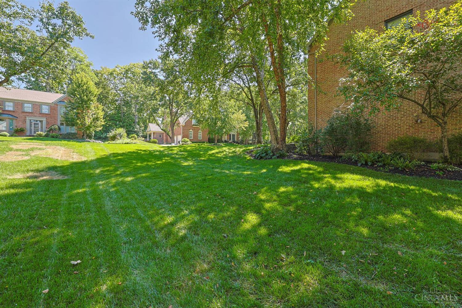 11127 Huntwicke Place, Blue Ash, OH, 45241 — photo 47