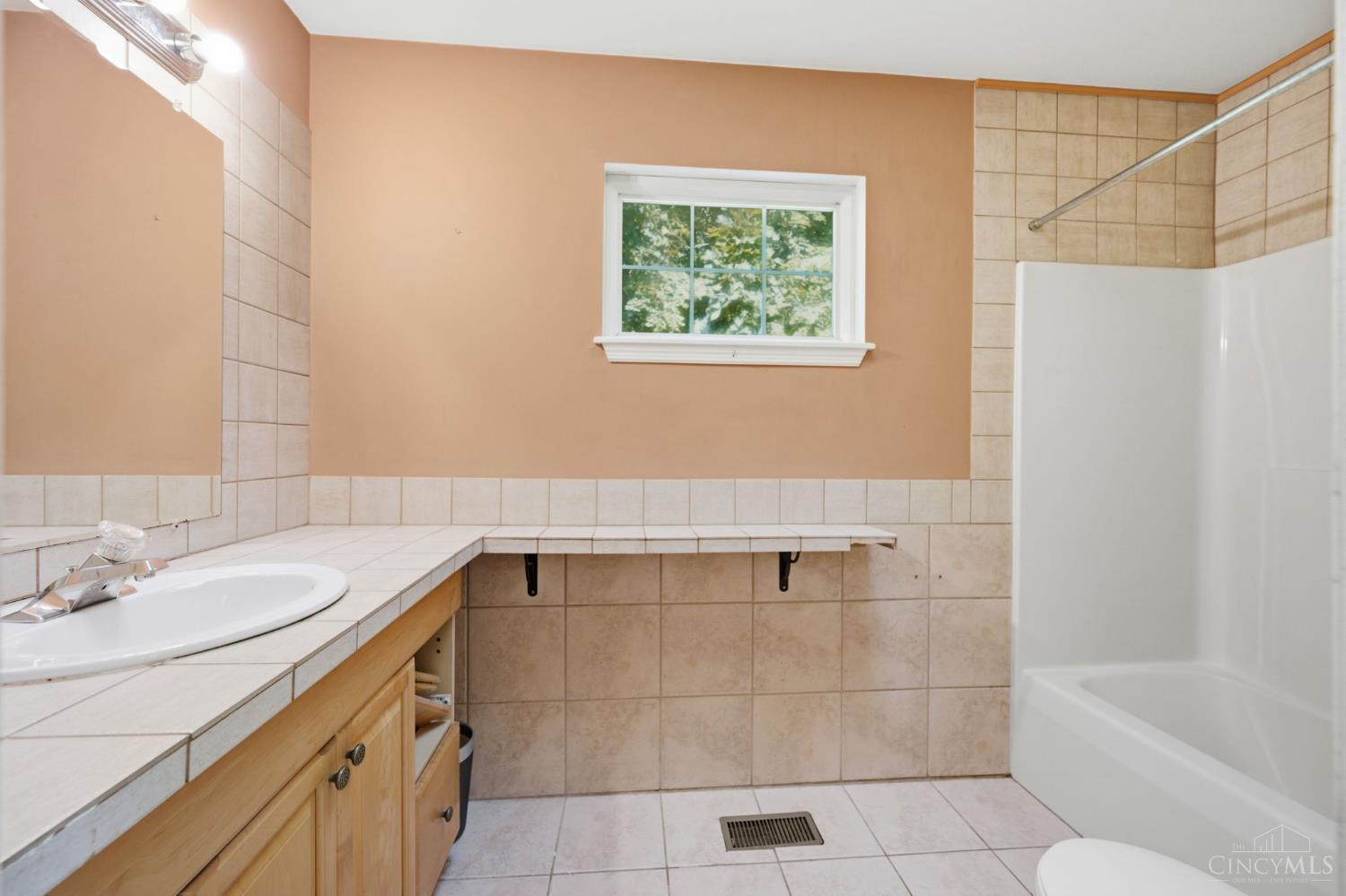 4388 Dela Palma, Williamsburg, OH, 45176 — photo 40