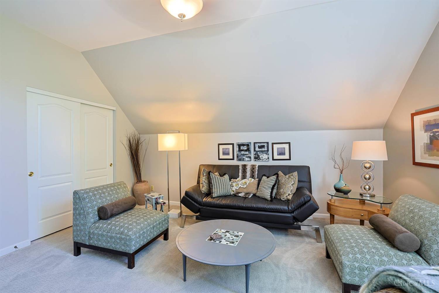 11127 Huntwicke Place, Blue Ash, OH, 45241 — photo 29