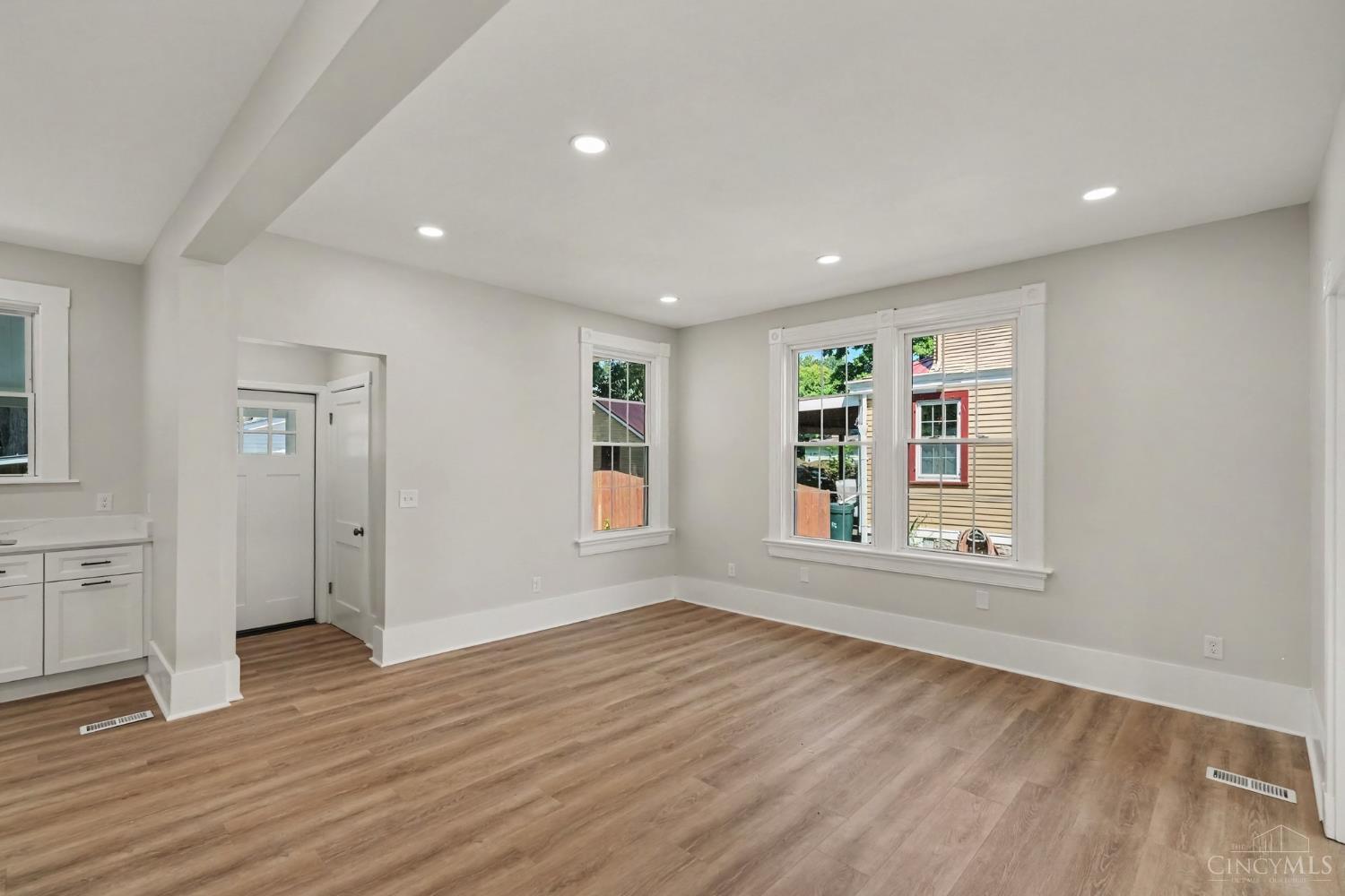 5809 Lathrop Place, Cincinnati, OH, 45224 — photo 10