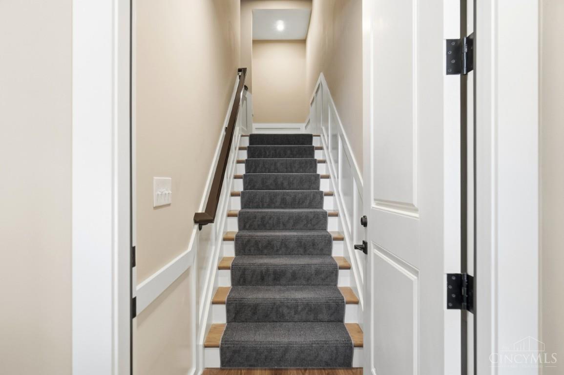 132 Blossom View Drive, Loveland, OH, 45140 — photo 5