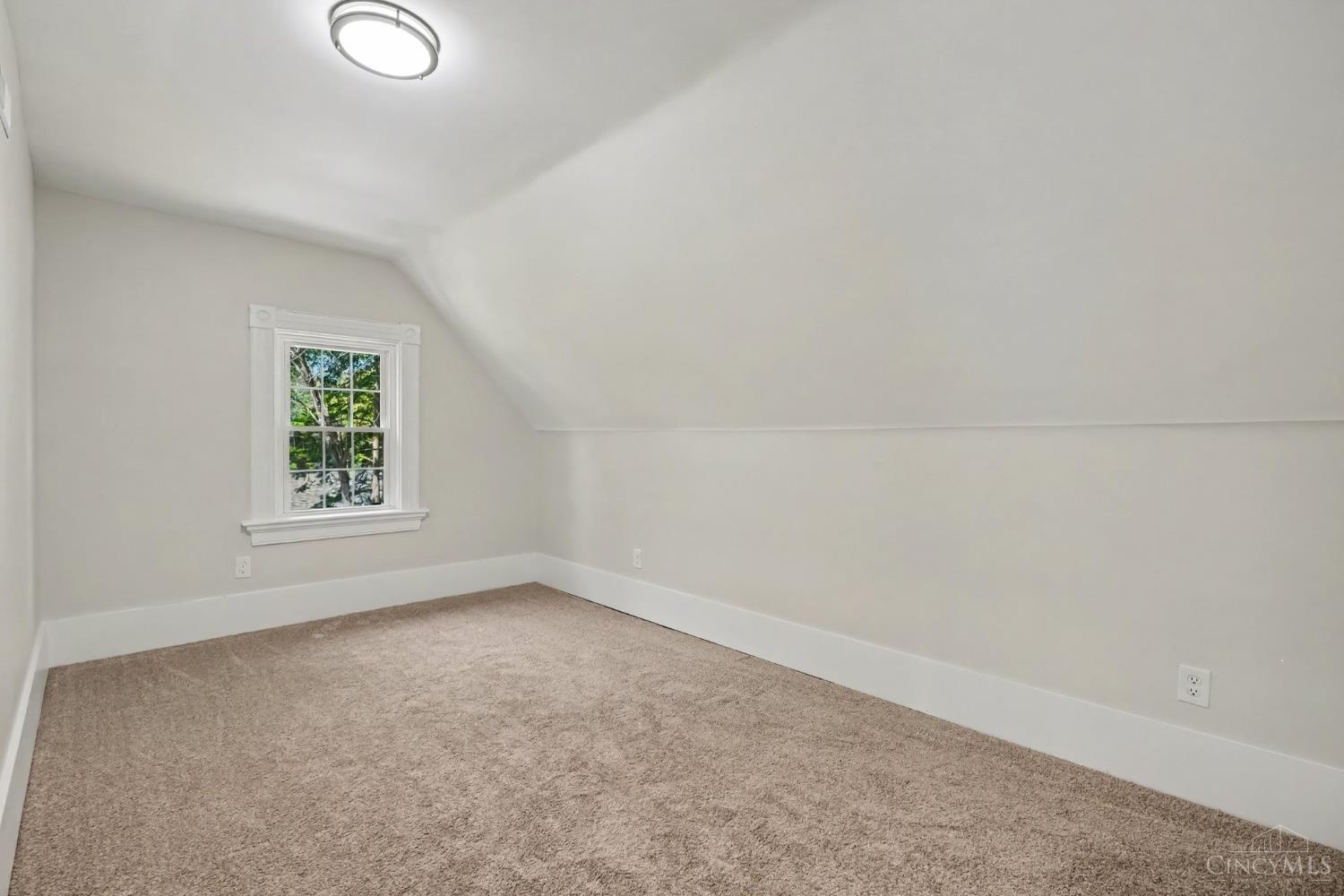 5809 Lathrop Place, Cincinnati, OH, 45224 — photo 17
