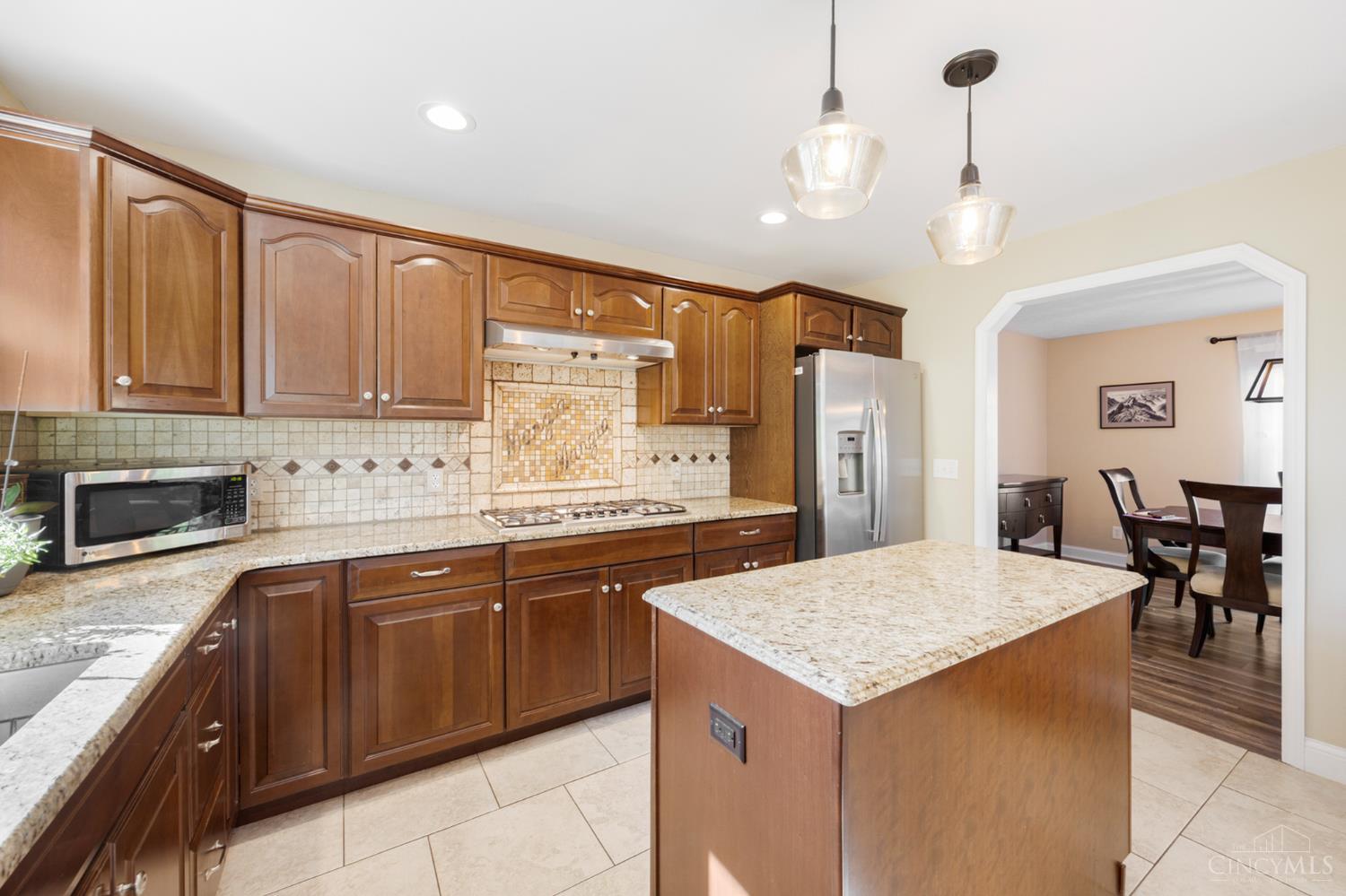 3834 Foxtail Lane, Miami Twp, OH, 45248 — photo 8