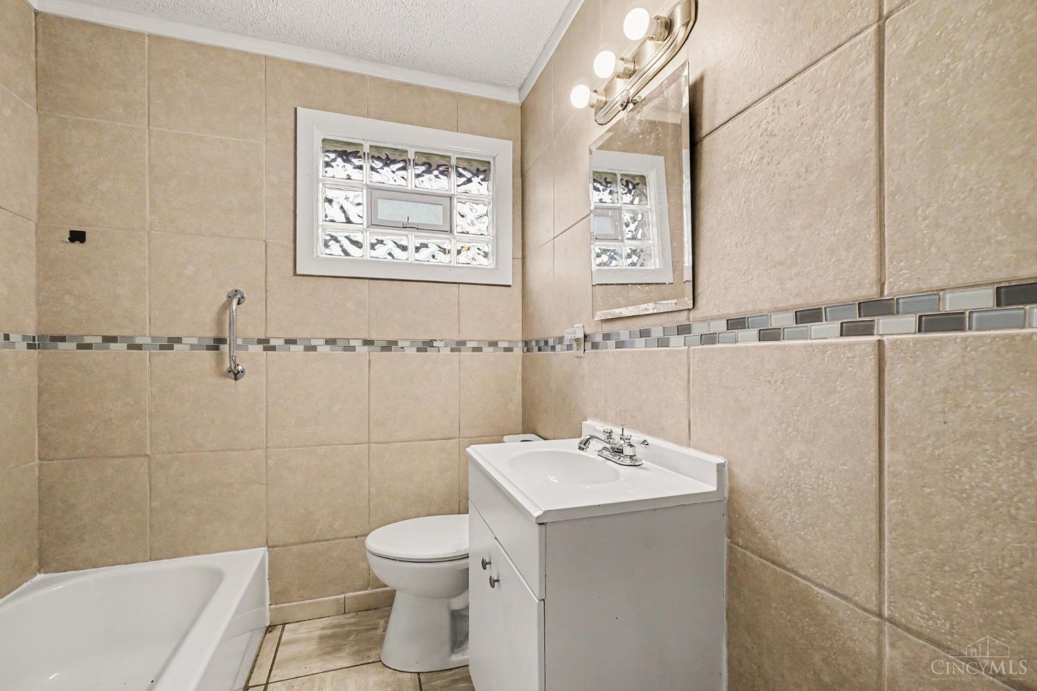 10253 Jasmine Court, Woodlawn, OH, 45215 — photo 12