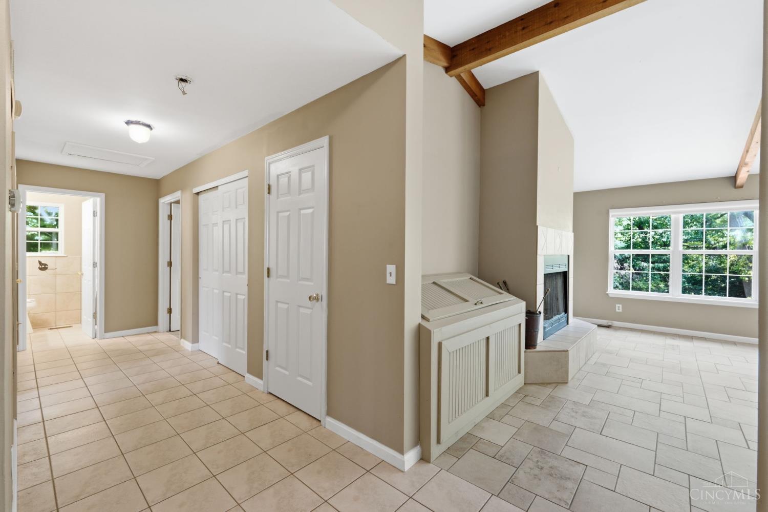 4388 Dela Palma, Williamsburg, OH, 45176 — photo 11