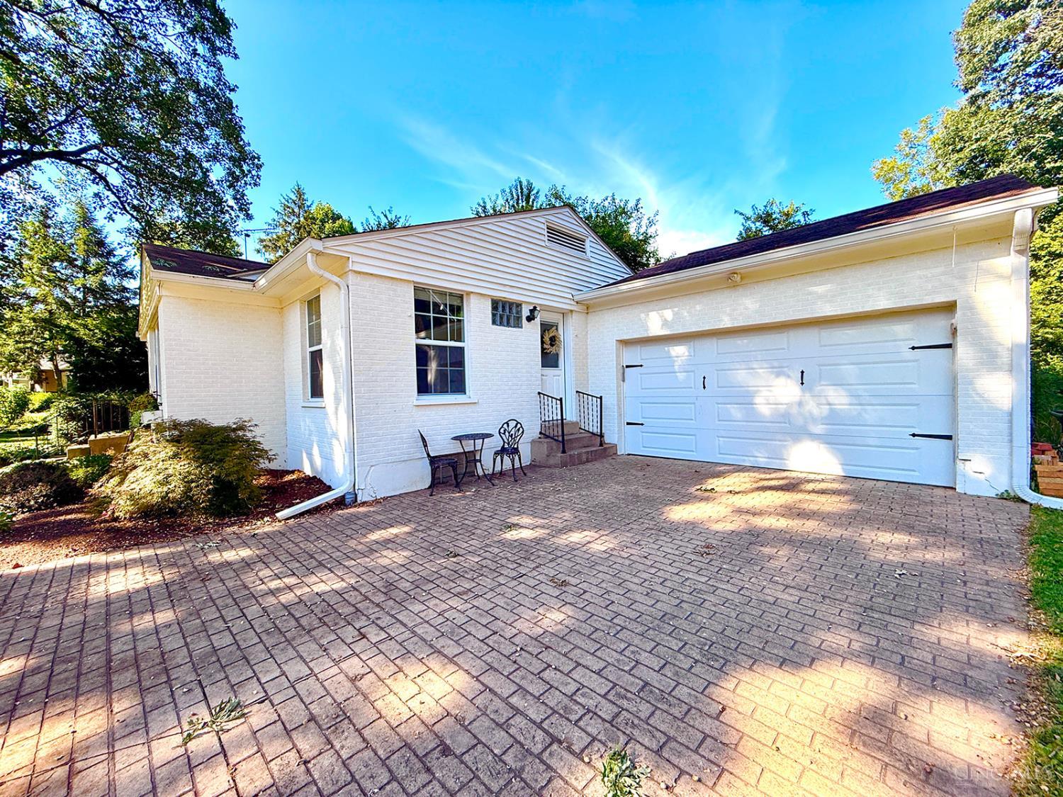 1530 Maple Avenue, Wyoming, OH, 45215 — photo 5