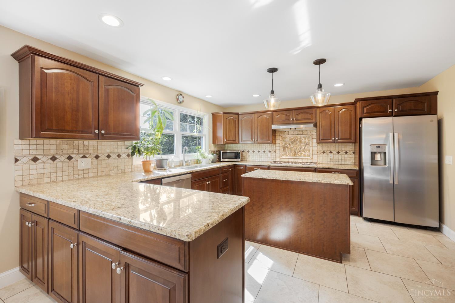 3834 Foxtail Lane, Miami Twp, OH, 45248 — photo 9