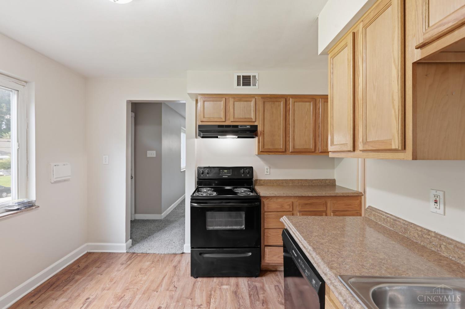 1694 Ashbrook Drive, Cincinnati, OH, 45238 — photo 8