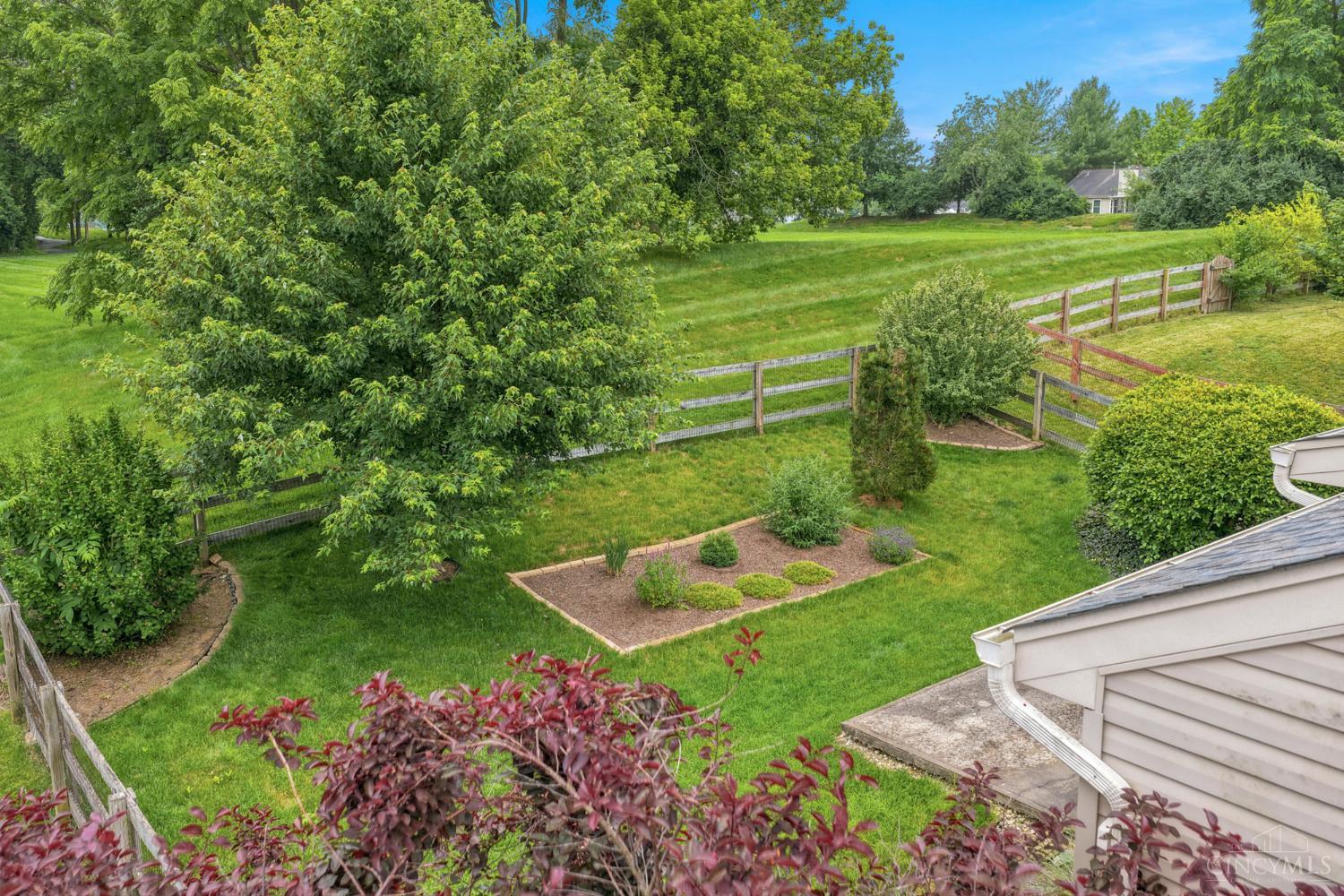 7630 Sandstone Trail, Hamilton Twp, OH, 45039 — photo 35