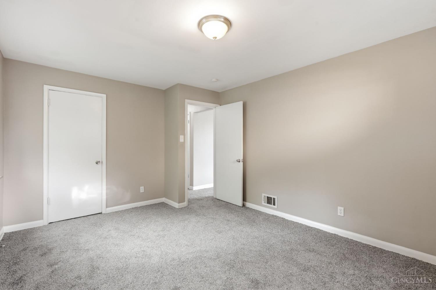 1694 Ashbrook Drive, Cincinnati, OH, 45238 — photo 13