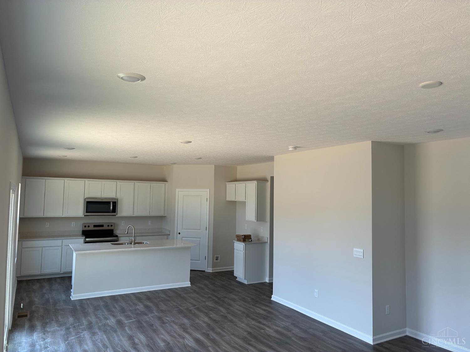 Photo 3 of Sale Pending at 1770 Parkfield Way, Goshen Twp, OH 45122 | MLS# 1879174 | Listing updated on 2026-09-21