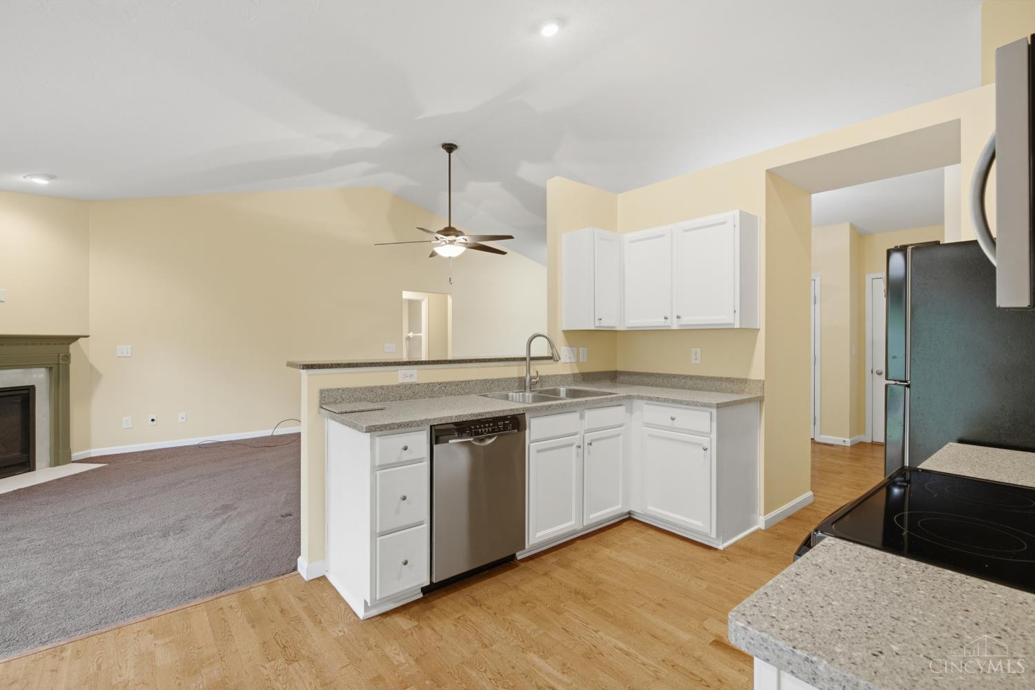7630 Sandstone Trail, Hamilton Twp, OH, 45039 — photo 10