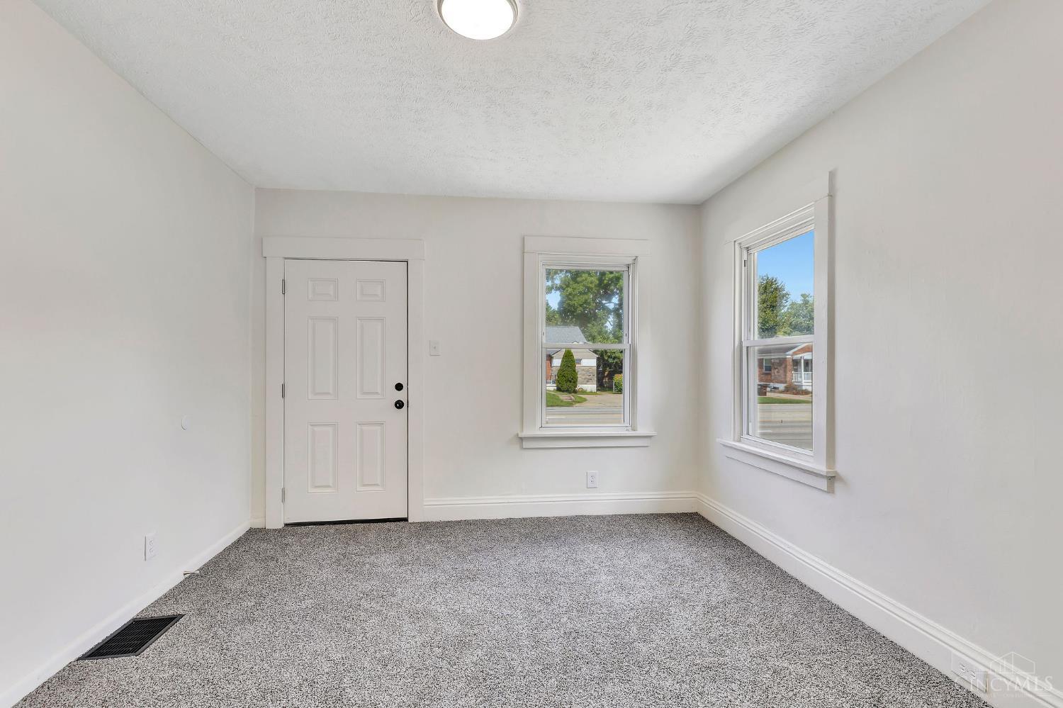 6985 Beechmont Avenue, Anderson Twp, OH, 45230 — photo 11