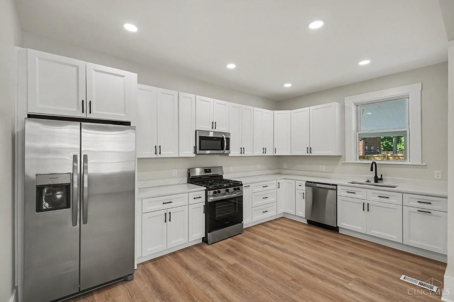 5809 Lathrop Place, Cincinnati, OH, 45224 — photo 9