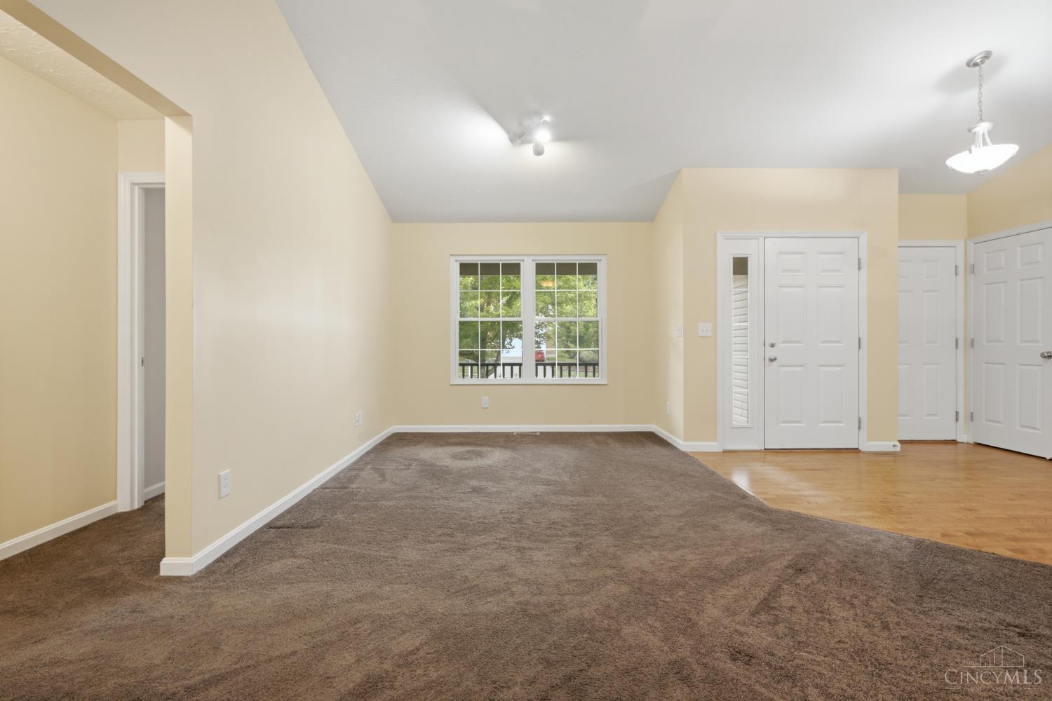 7630 Sandstone Trail, Hamilton Twp, OH, 45039 — photo 7