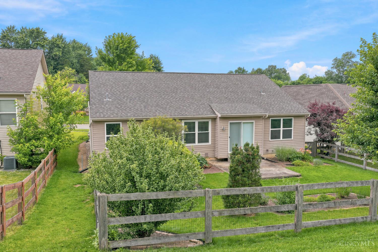 7630 Sandstone Trail, Hamilton Twp, OH, 45039 — photo 34