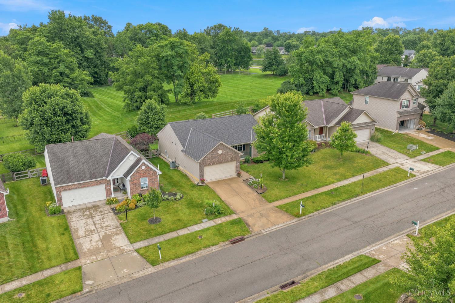 7630 Sandstone Trail, Hamilton Twp, OH, 45039 — photo 3