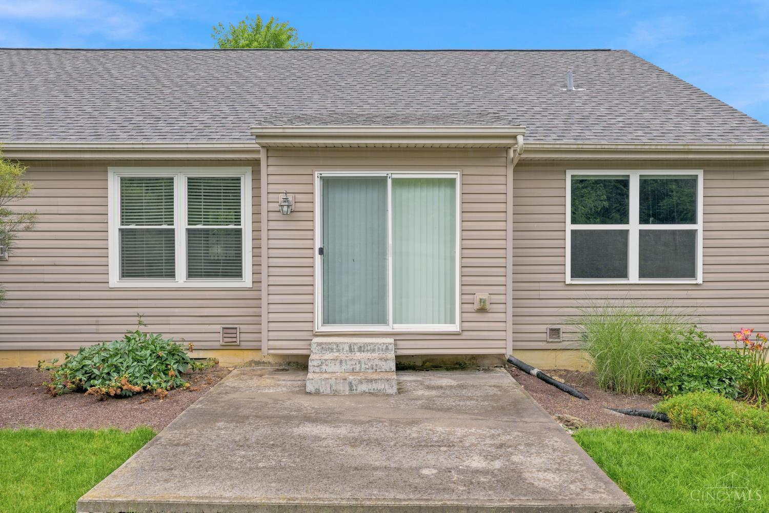 7630 Sandstone Trail, Hamilton Twp, OH, 45039 — photo 32