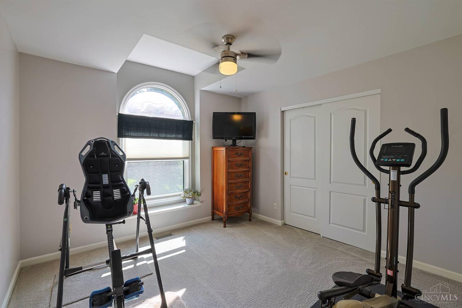 11127 Huntwicke Place, Blue Ash, OH, 45241 — photo 27