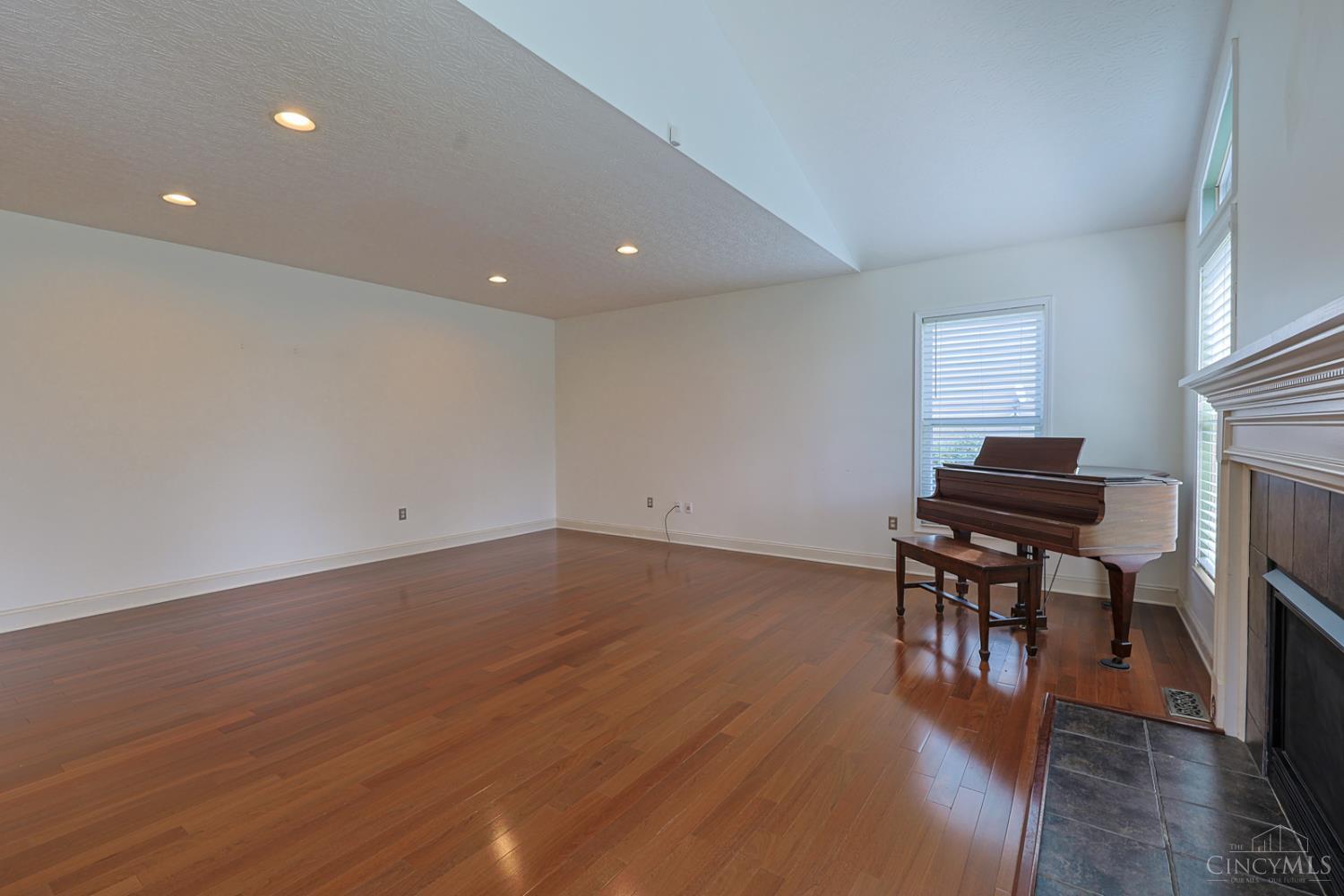 6469 Hampshire Trail, Liberty Twp, OH, 45044 — photo 22