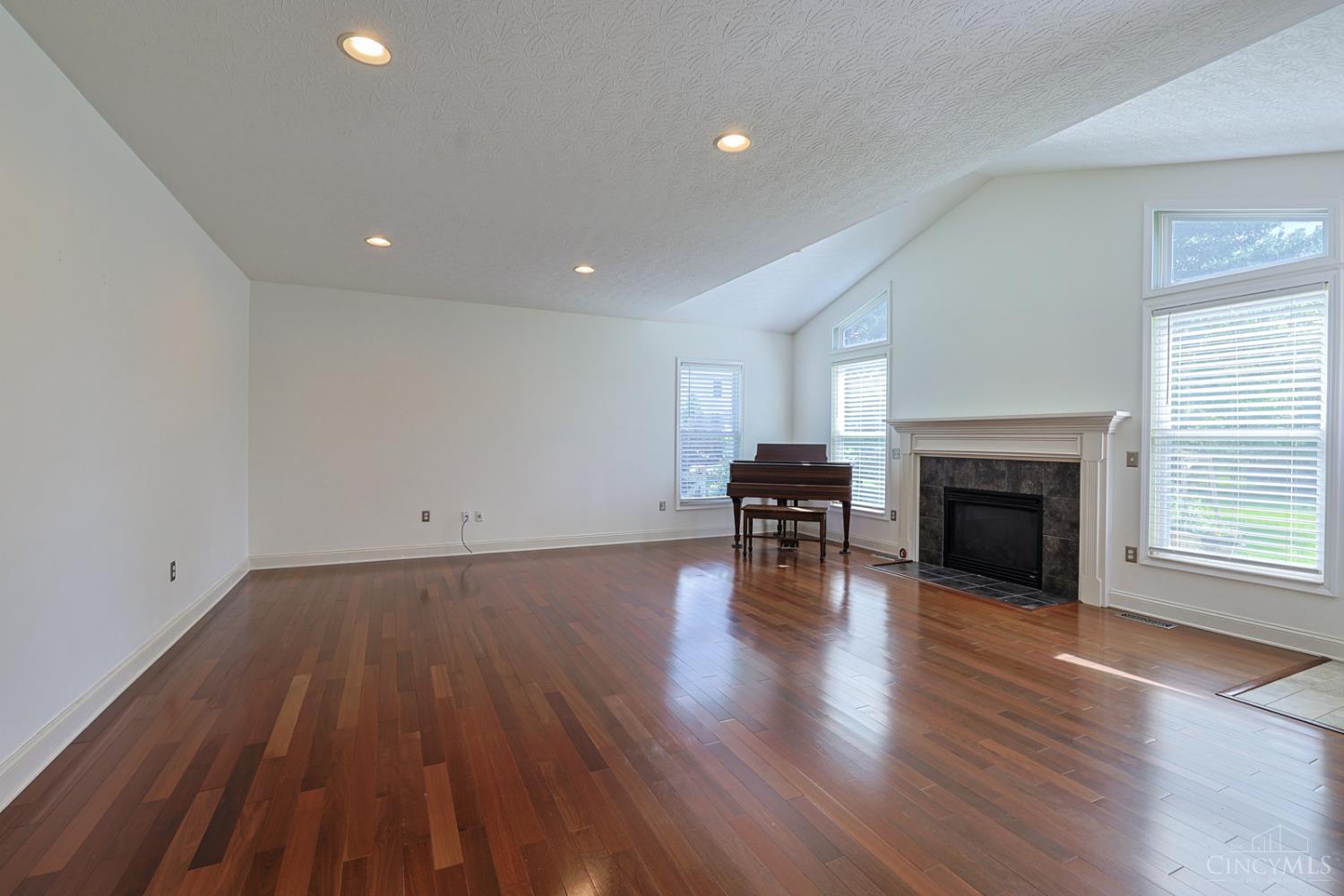 6469 Hampshire Trail, Liberty Twp, OH, 45044 — photo 21