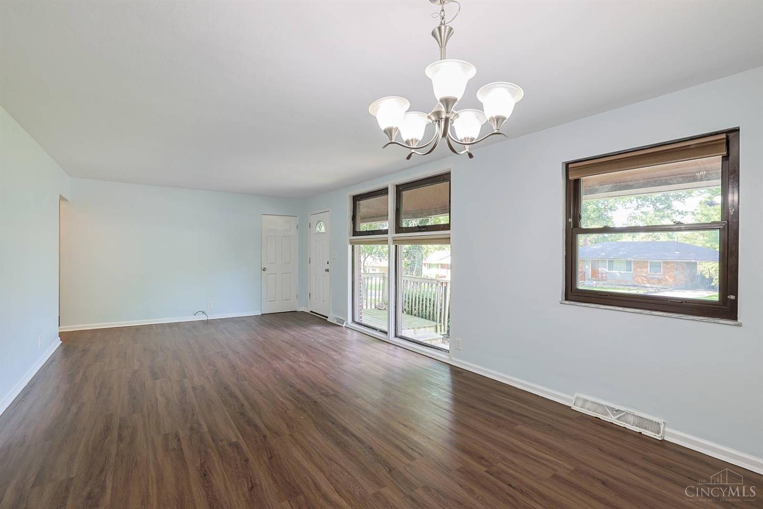 716 Cranford Drive, Forest Park, OH, 45240 — photo 7