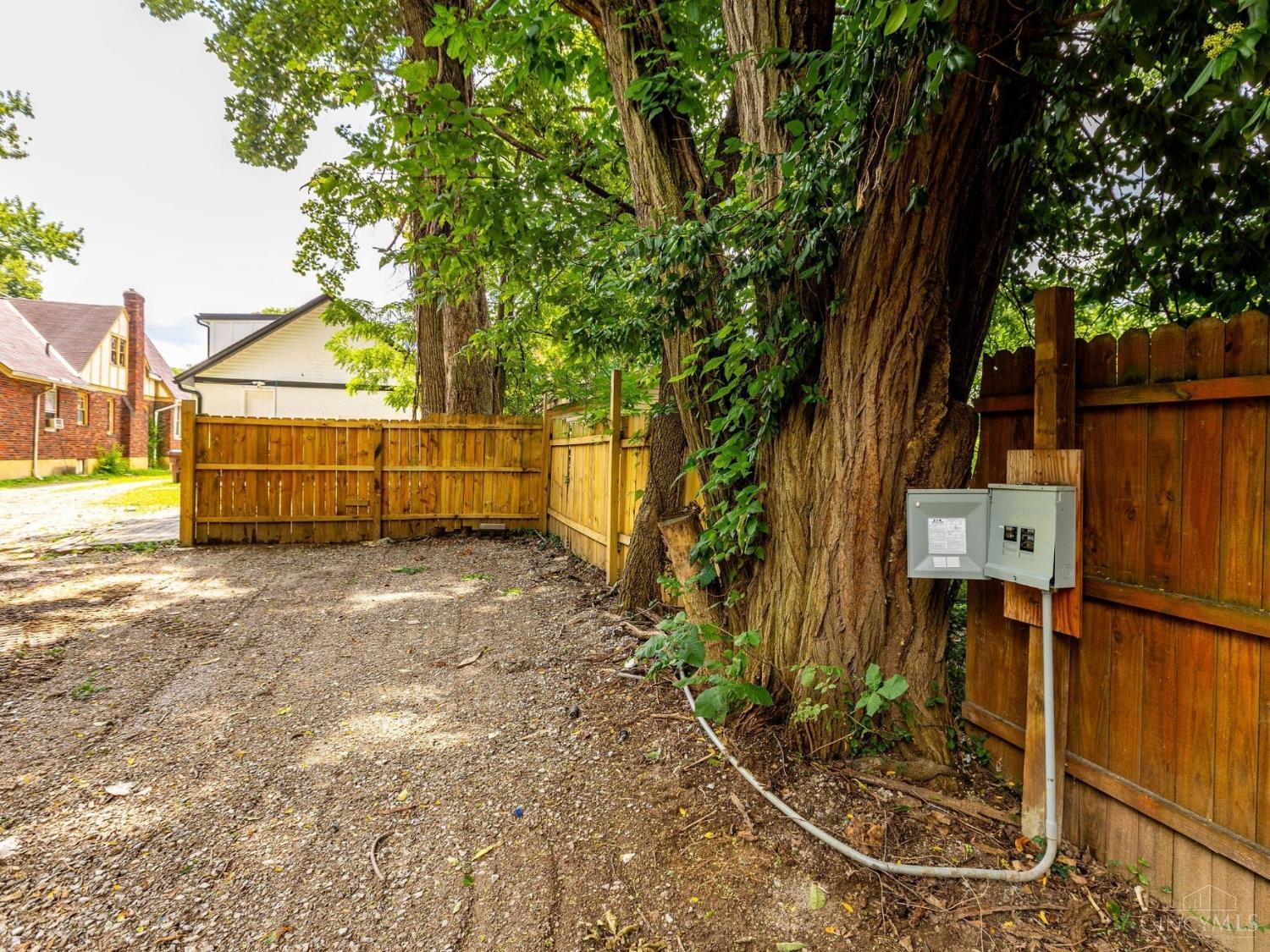5520 Davies Place, Cincinnati, OH, 45227 — photo 6