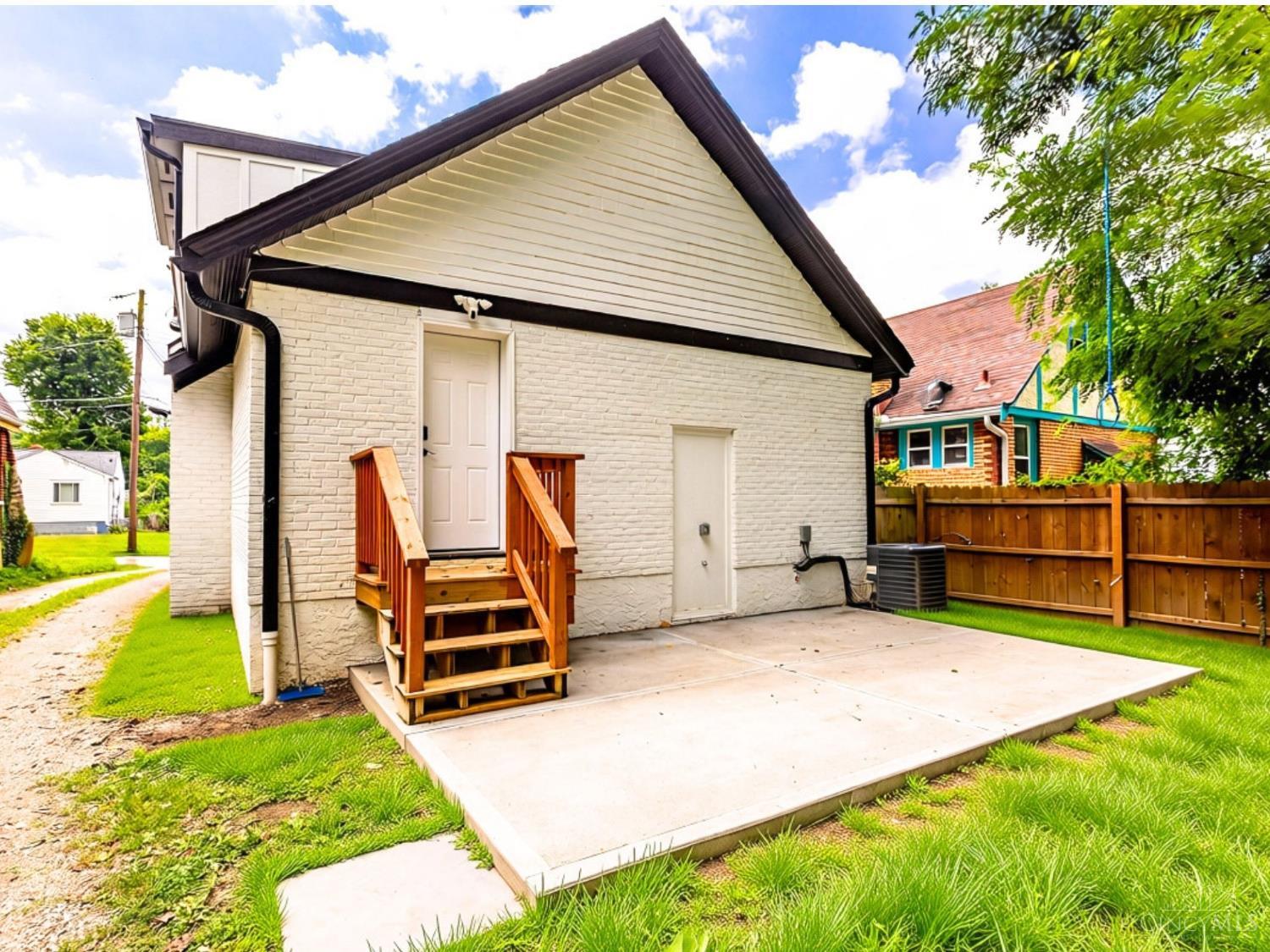5520 Davies Place, Cincinnati, OH, 45227 — photo 5