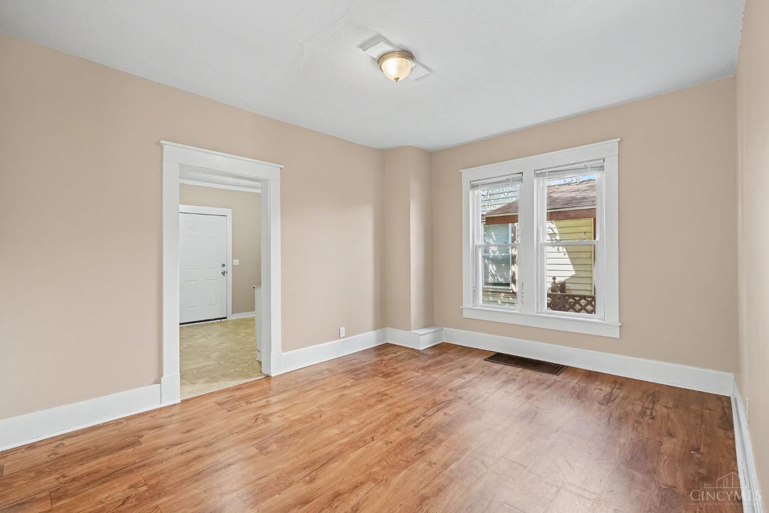 831 Forest Avenue, Hamilton, OH, 45015 — photo 2