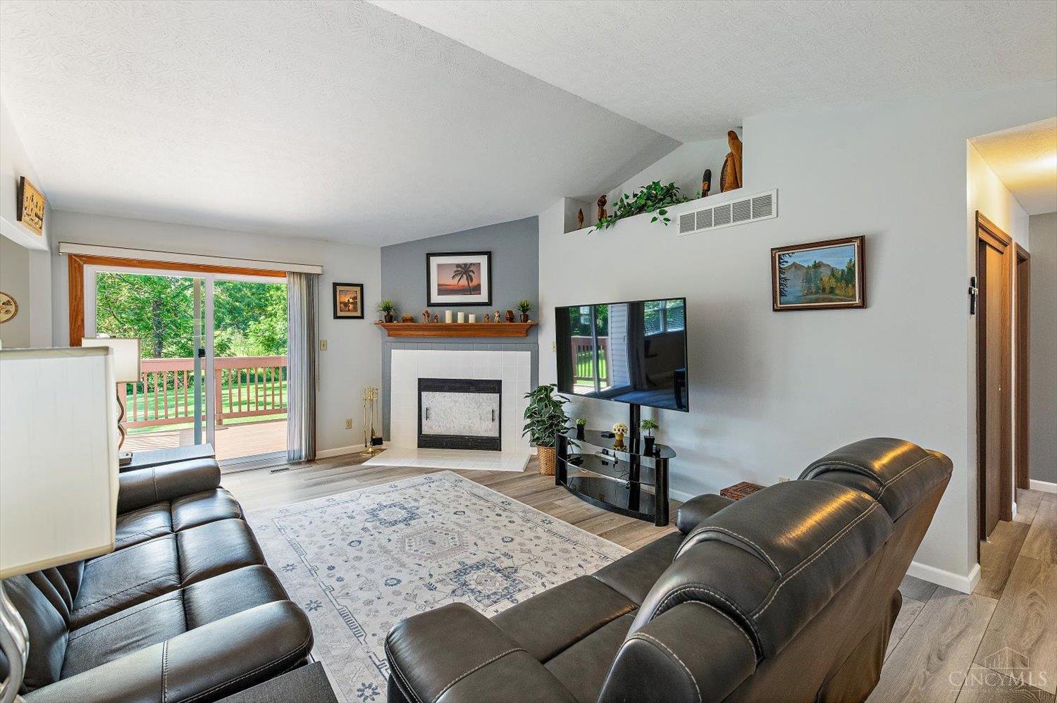 533 Smiley Avenue, Springdale, OH, 45246 — photo 4