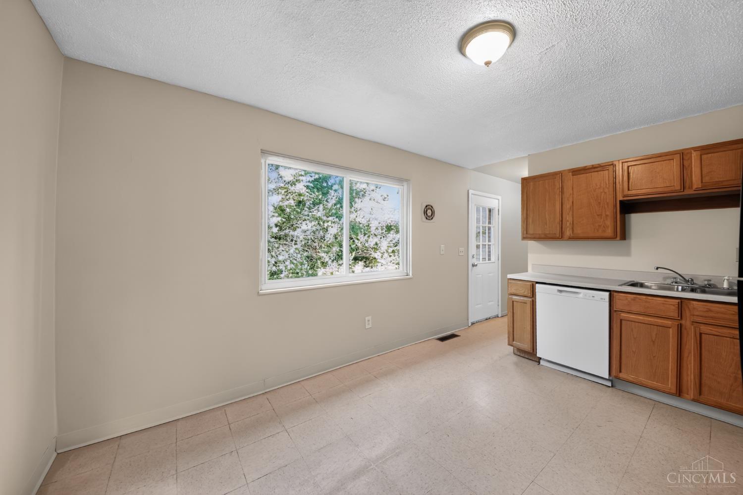 1959 Lotushill Drive, Springfield Twp., OH, 45240 — photo 12