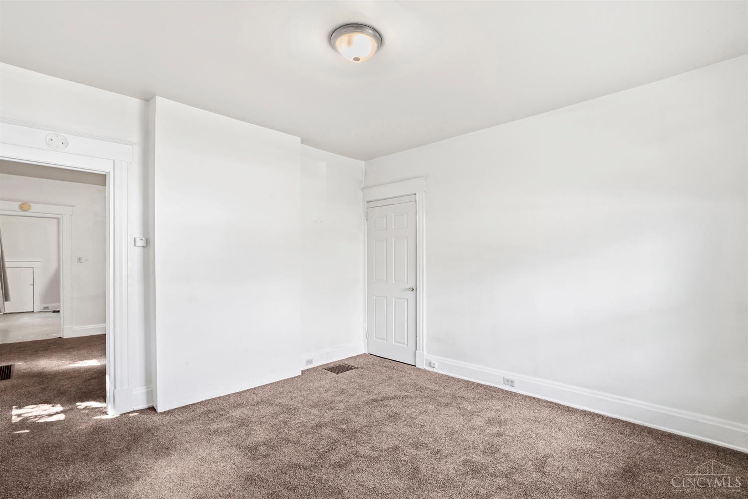 1263 Manss Avenue, Cincinnati, OH, 45205 — photo 5