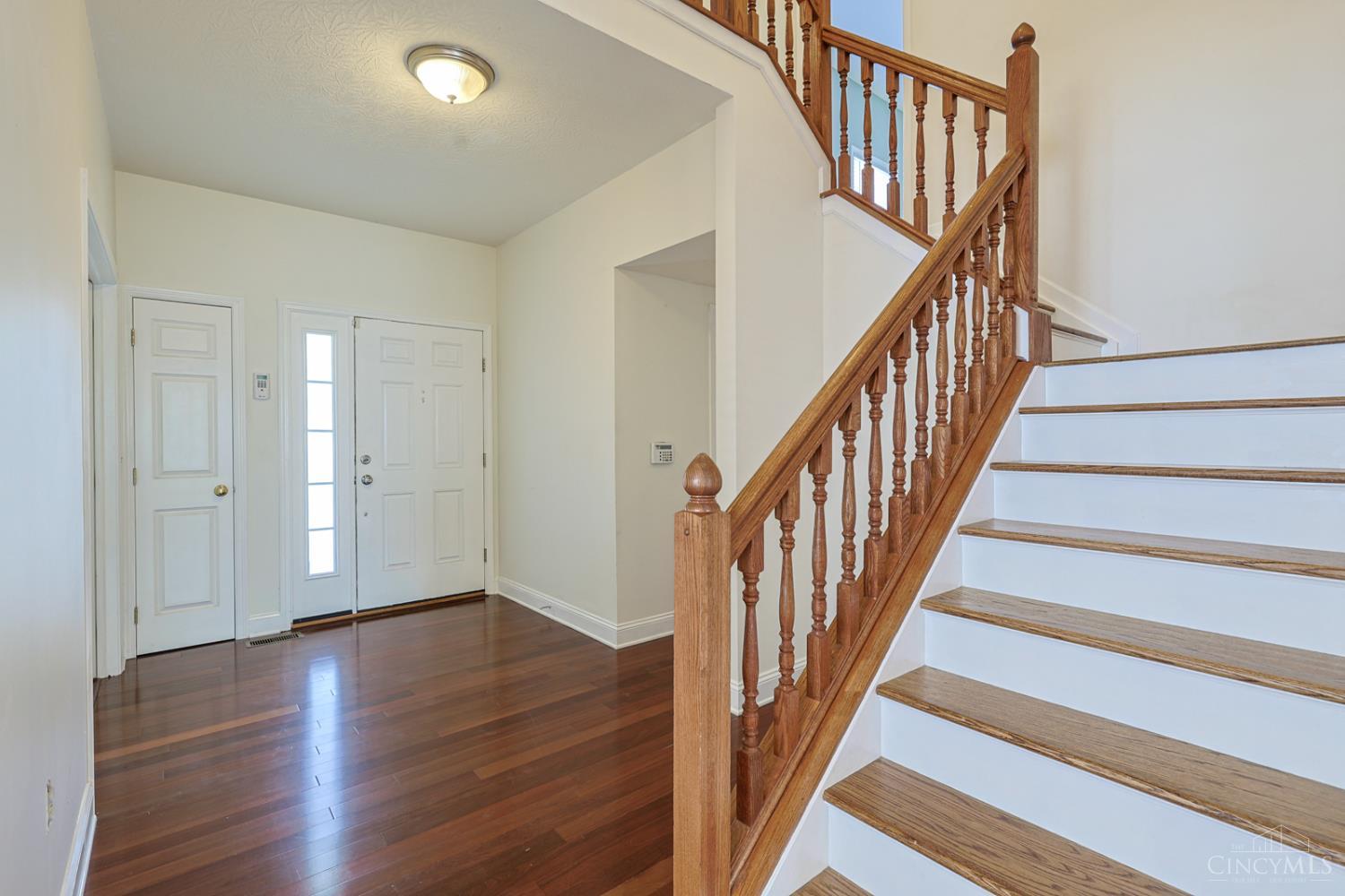 6469 Hampshire Trail, Liberty Twp, OH, 45044 — photo 5