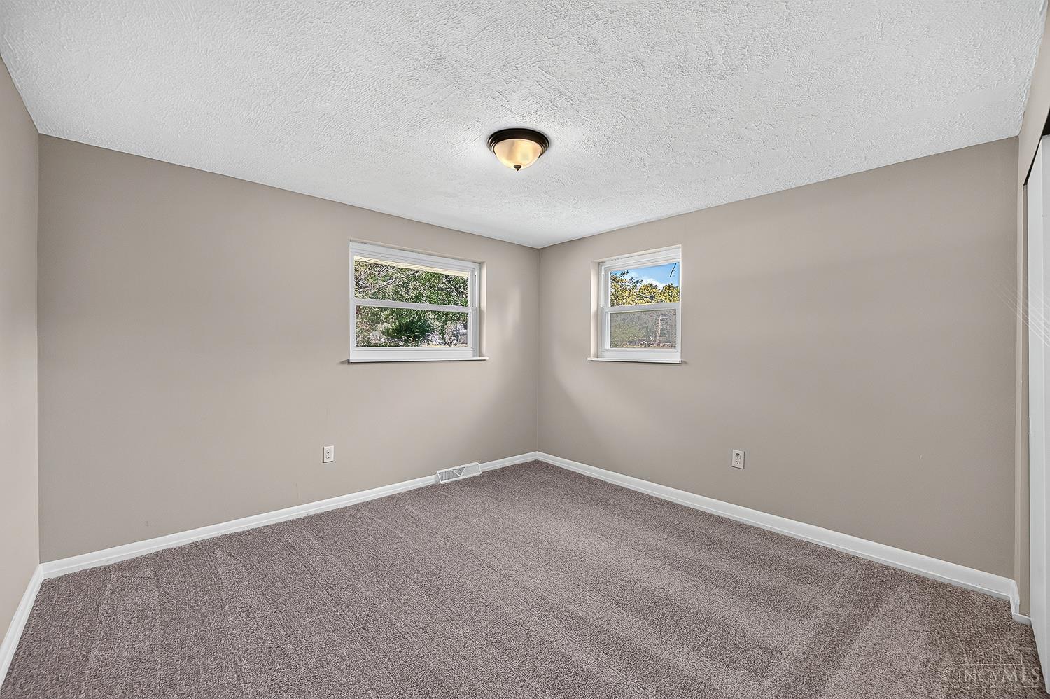 5564 Garrett Drive, Miami Twp, OH, 45150 — photo 12