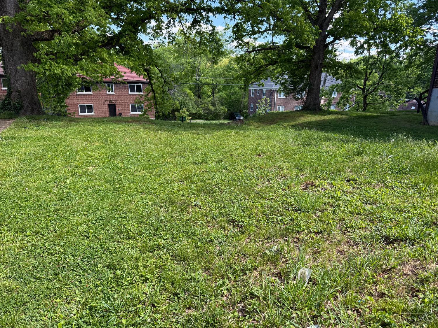 3143 Bracken Woods Lane, Cincinnati, OH, 45211