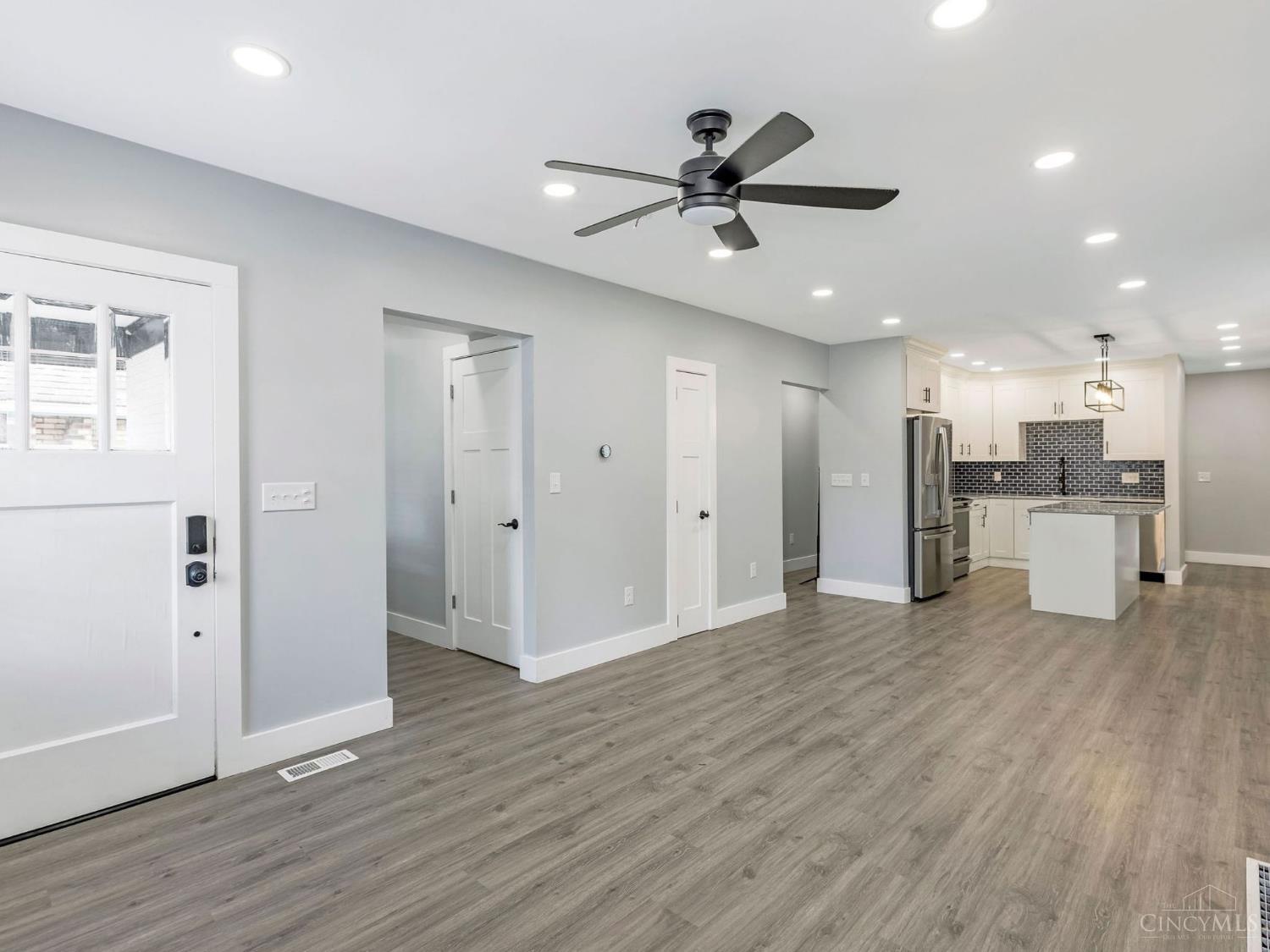 5520 Davies Place, Cincinnati, OH, 45227 — photo 10