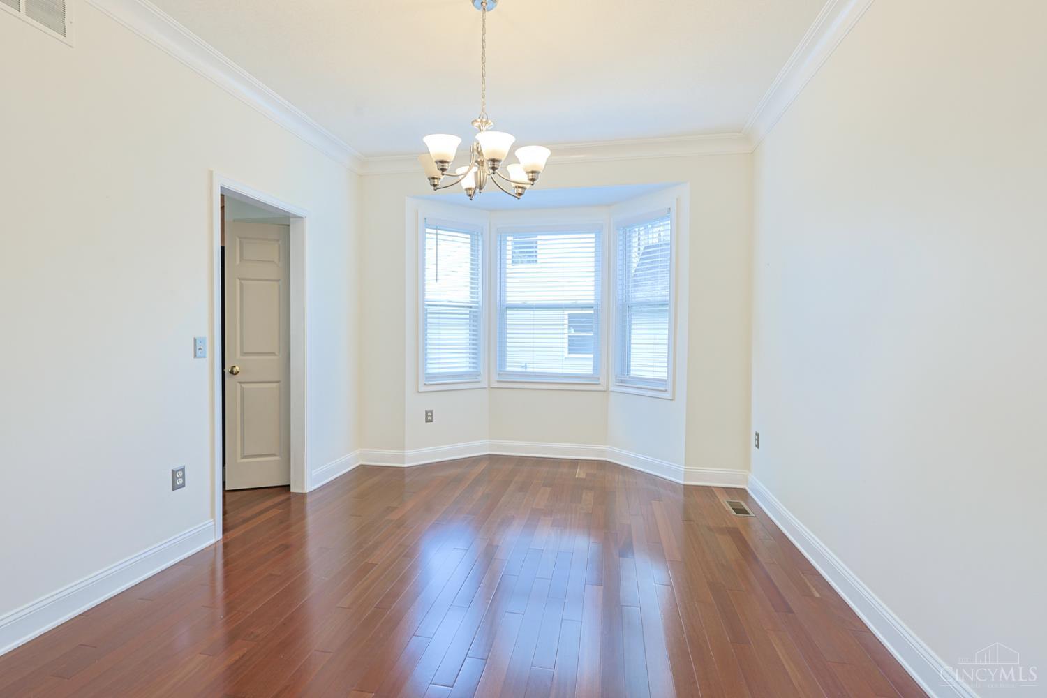 6469 Hampshire Trail, Liberty Twp, OH, 45044 — photo 11