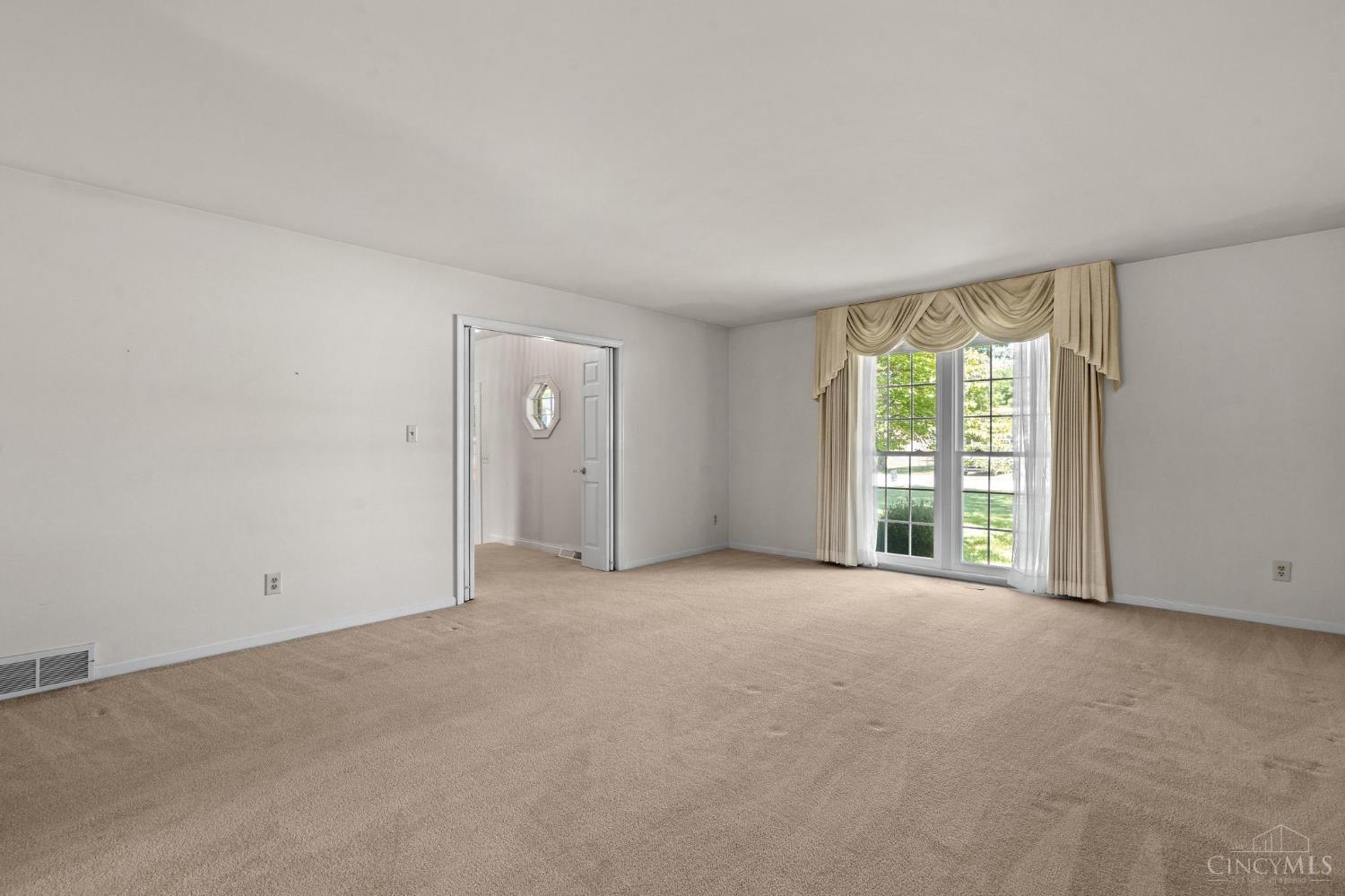5277 Gabbard Drive, St Clair Twp, OH, 45067 — photo 8