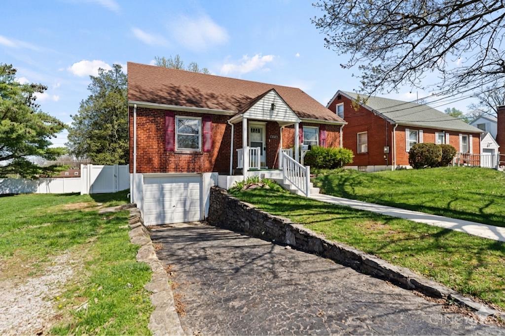 Photo 2 of Single family home for sale at 7158 Dunn Rd, Anderson Twp, OH 45230 | MLS# 1892077 | Listing updated on 2026-09-27