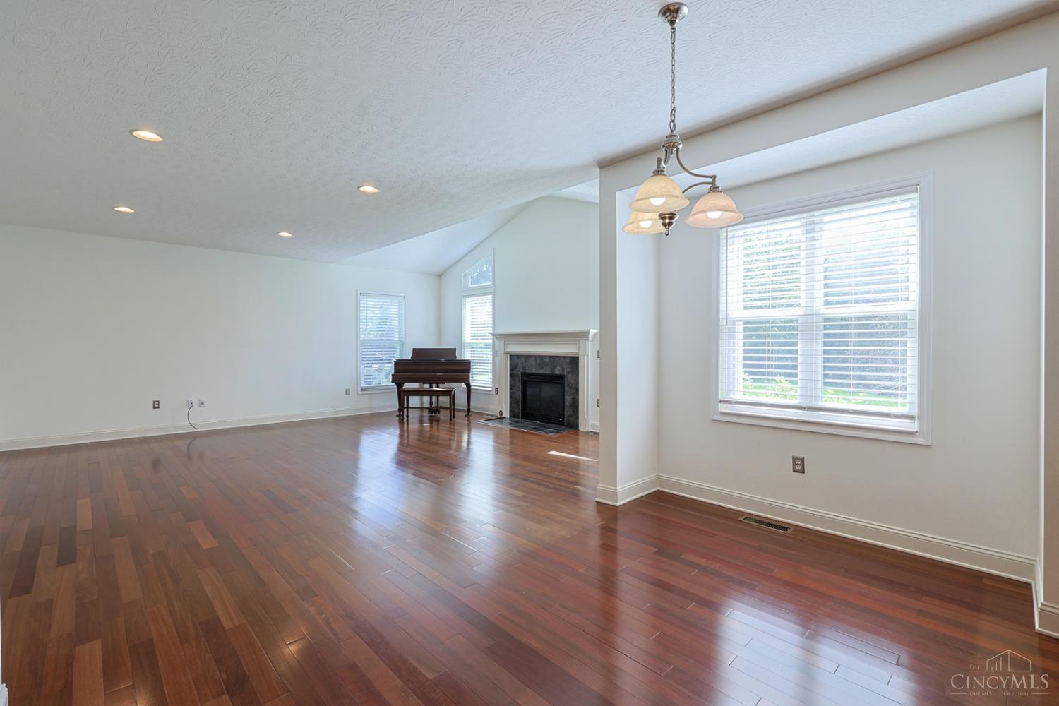 6469 Hampshire Trail, Liberty Twp, OH, 45044 — photo 23