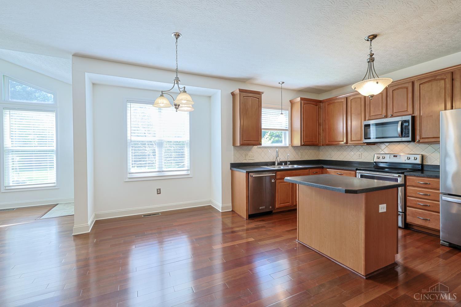6469 Hampshire Trail, Liberty Twp, OH, 45044 — photo 19