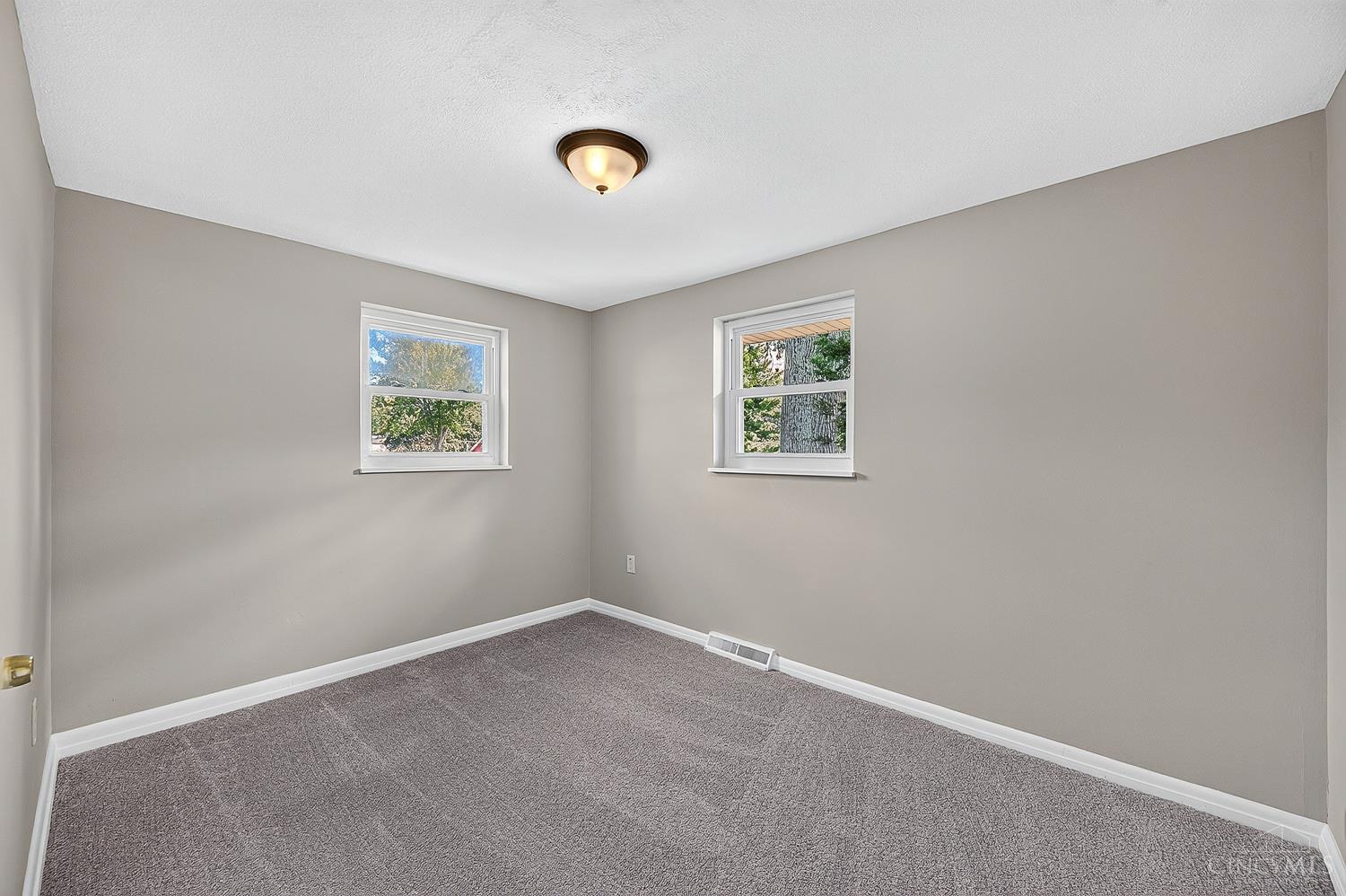 5564 Garrett Drive, Miami Twp, OH, 45150 — photo 11