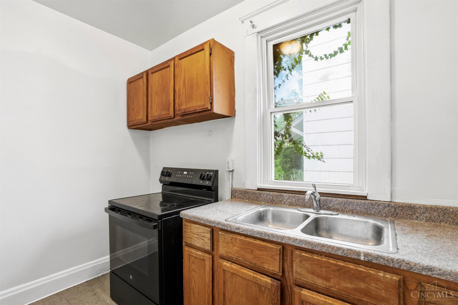 1263 Manss Avenue, Cincinnati, OH, 45205 — photo 17