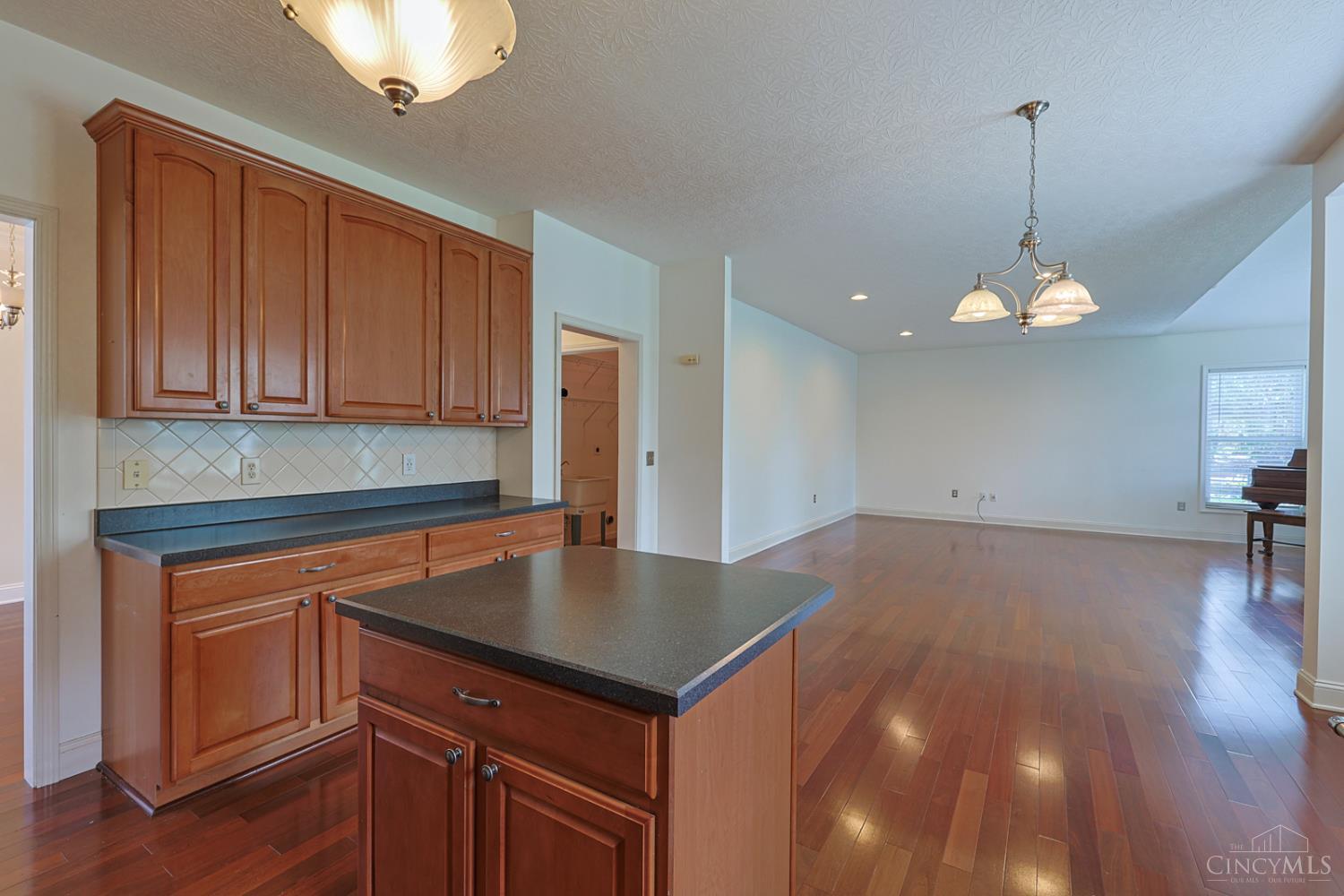 6469 Hampshire Trail, Liberty Twp, OH, 45044 — photo 18
