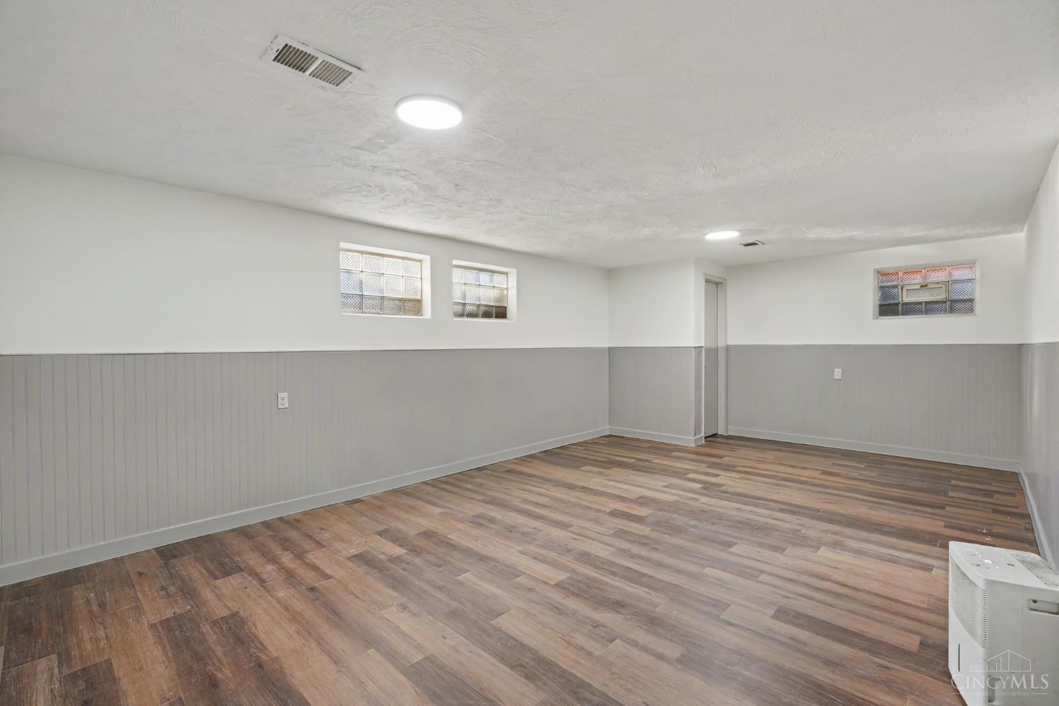 6770 Elbrook Avenue, Amberley, OH, 45237 — photo 16