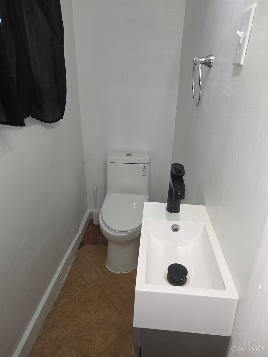 657 Froome Avenue, Cincinnati, OH, 45232 — photo 9