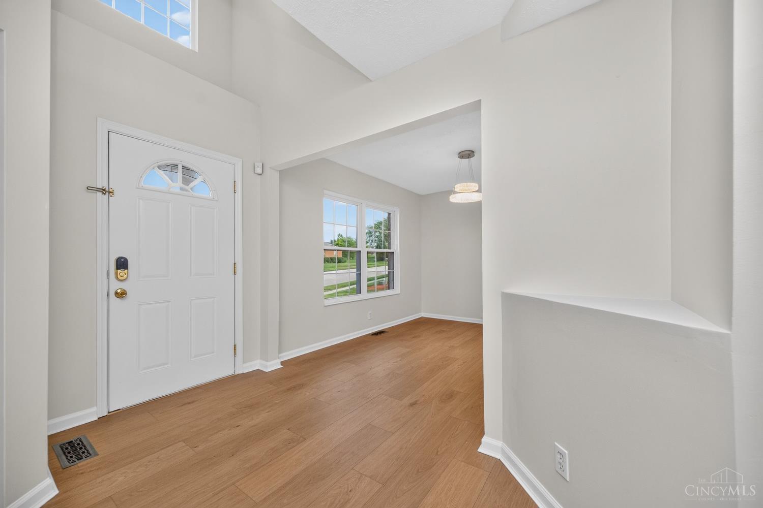 11909 Winston Circle, Forest Park, OH, 45240 — photo 5