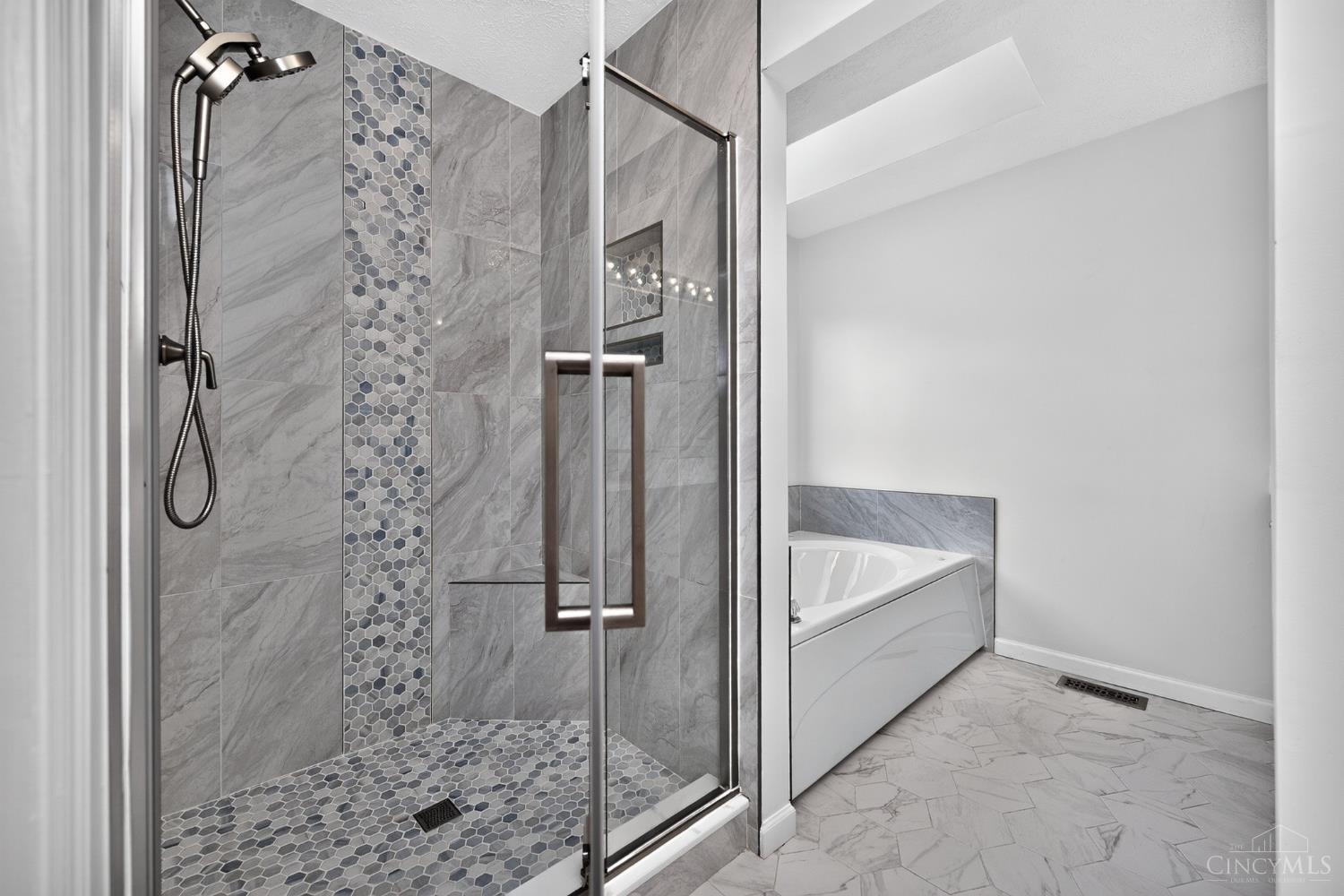 11909 Winston Circle, Forest Park, OH, 45240 — photo 41